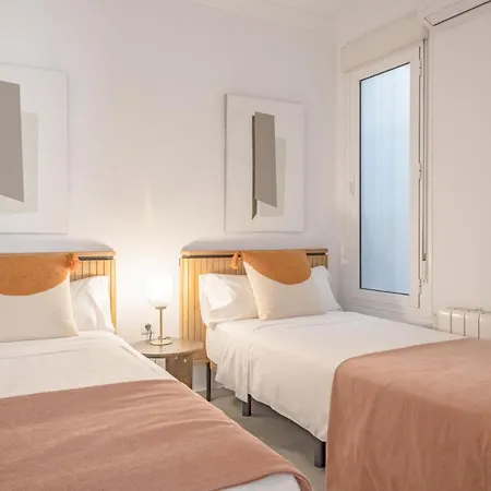 Suites Maestranza - Puerta Del Arenal By Magno Apartments Séville Extérieur photo