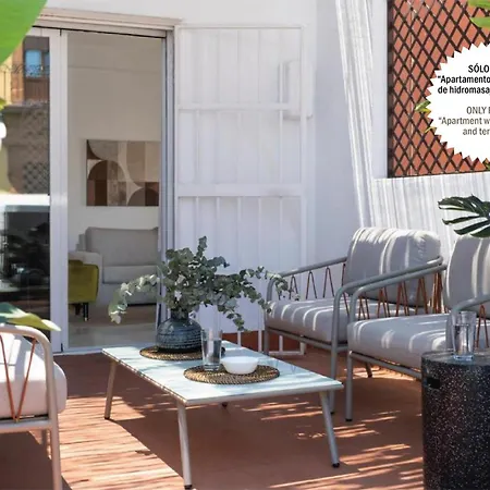 Suites Maestranza - Puerta Del Arenal By Magno Apartments Séville Extérieur photo